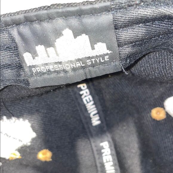 Chicago bulls Black and Gold Graphic Snapback Hat - Picture 7 of 7